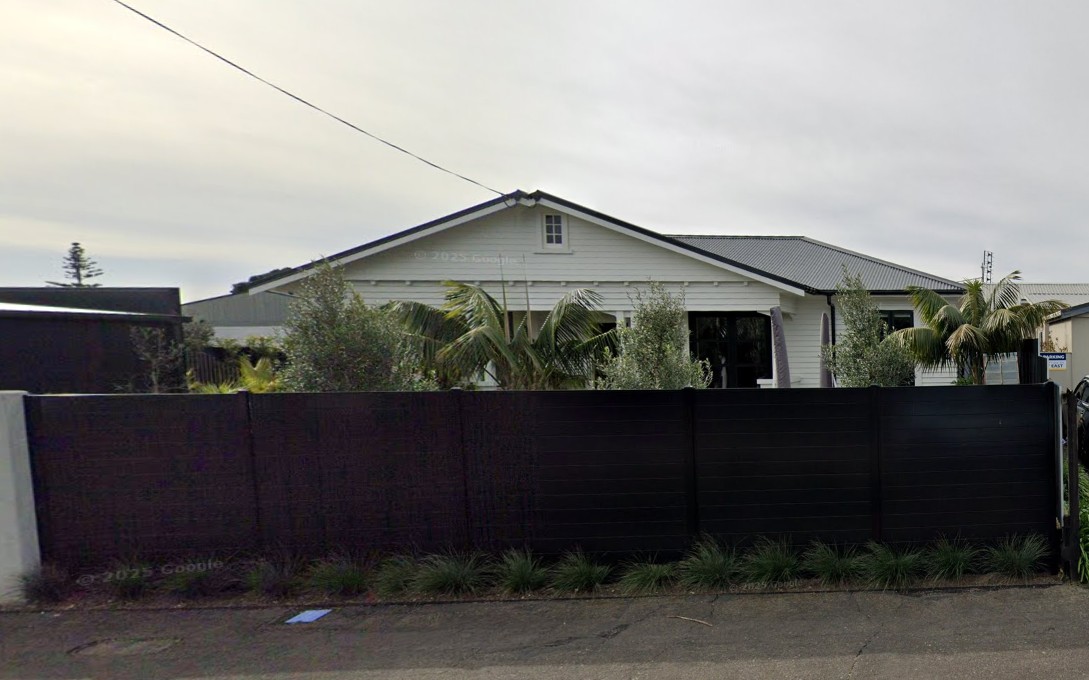 31 Nobs Line Google Street View August 2025
