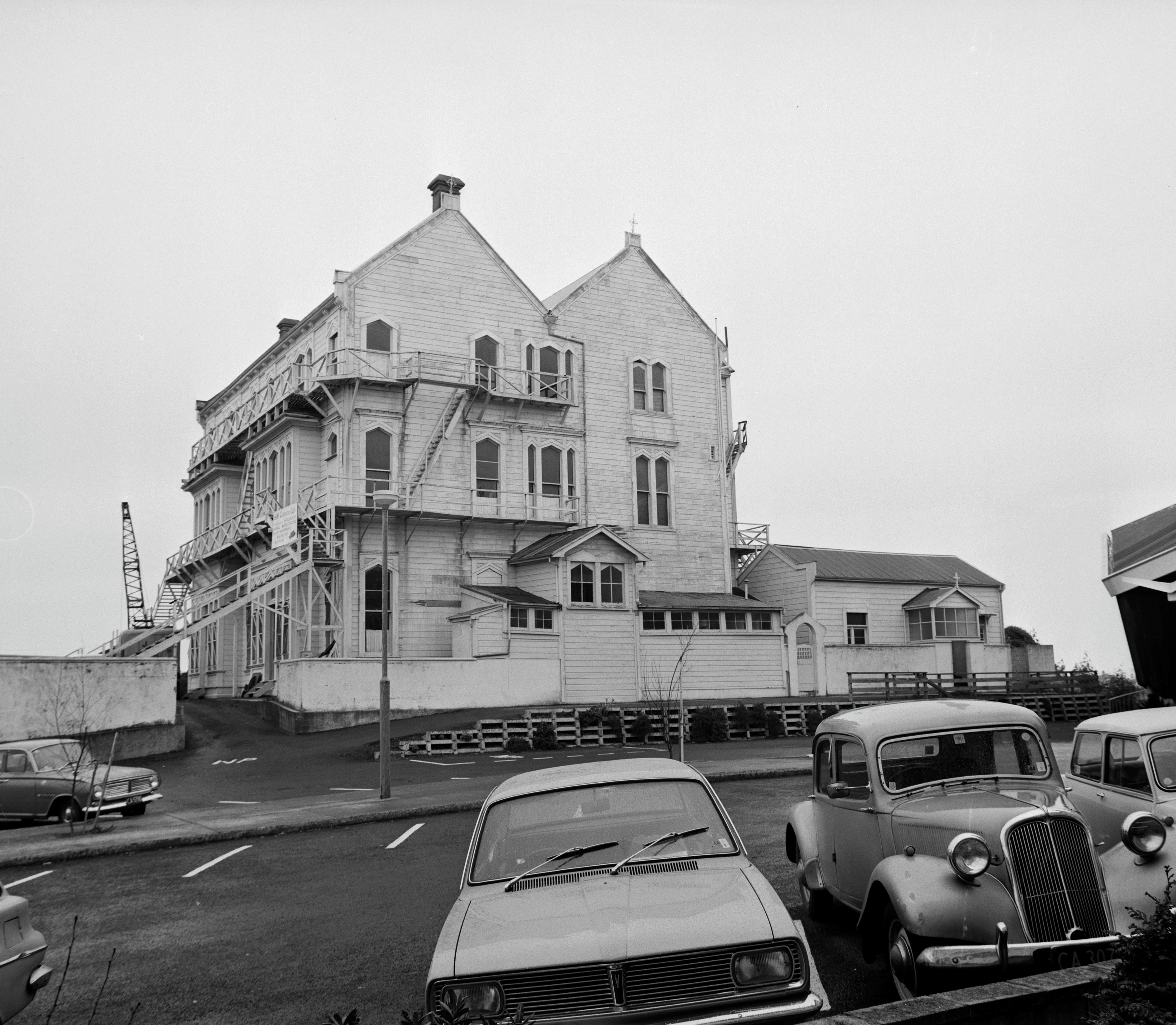 Convent building shortly before its demolition (16 October 1973). Bernard Woods Studio. Collection of Puke Ariki (WD.030307).