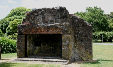 Brooklands_Fireplace_008.jpg