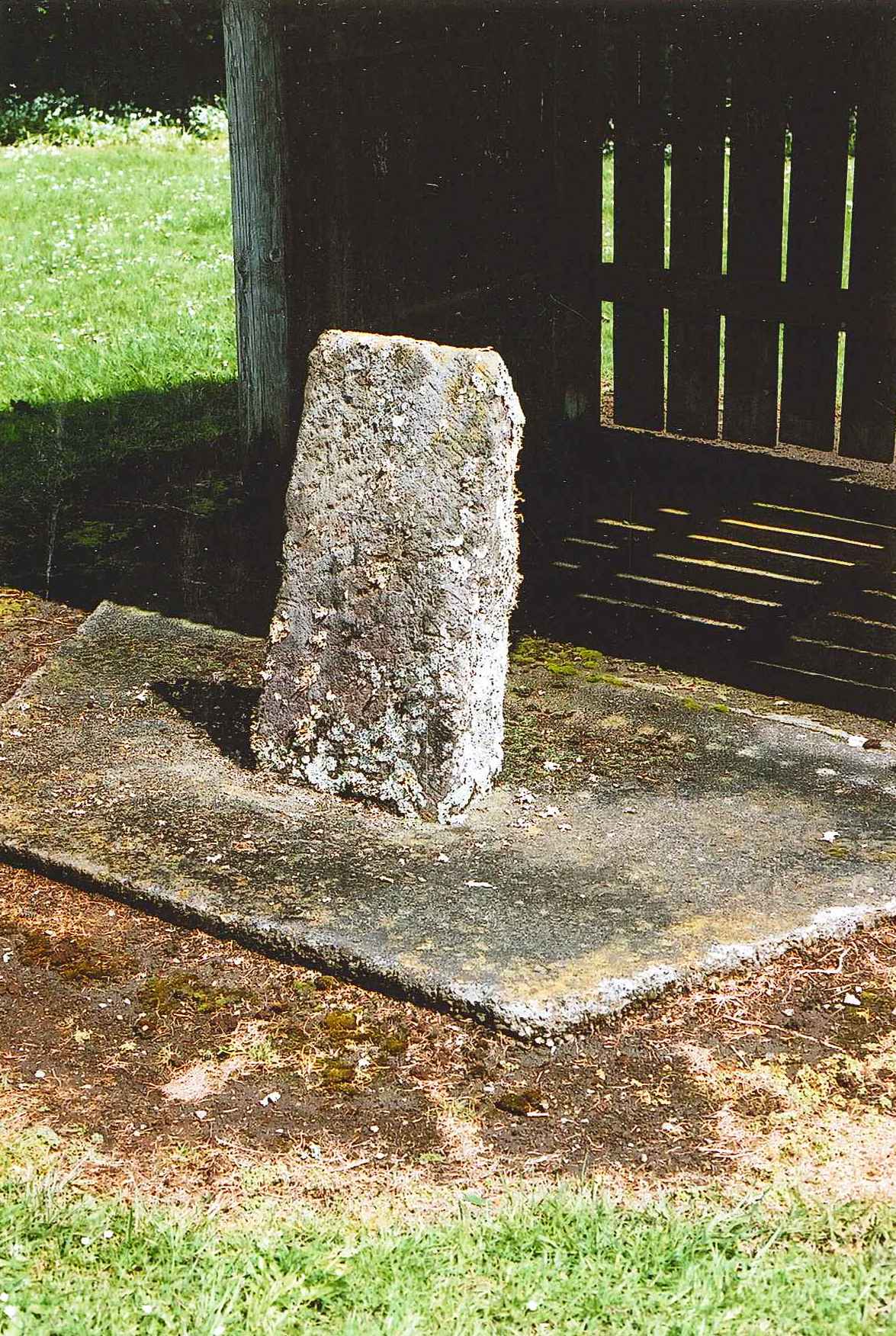 Omata_Methodist_Chapel_Stone.jpg