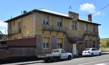 Waitotara_Hotel.JPG