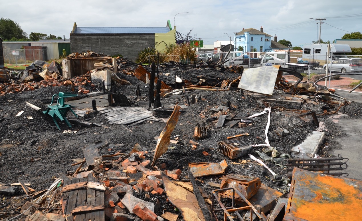 Waimate_hotel_fire.jpg