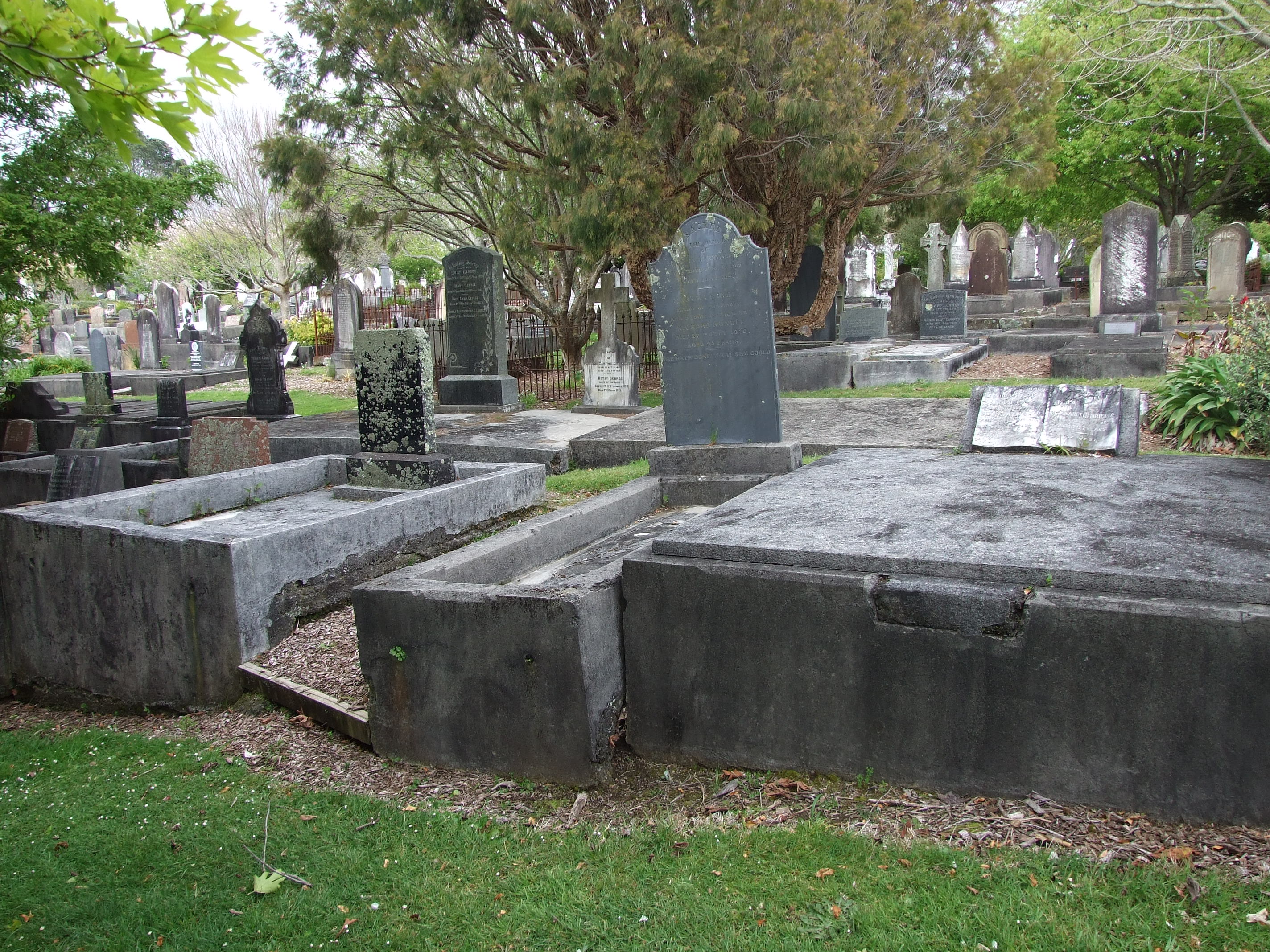 Dignam_Grave_008.jpg