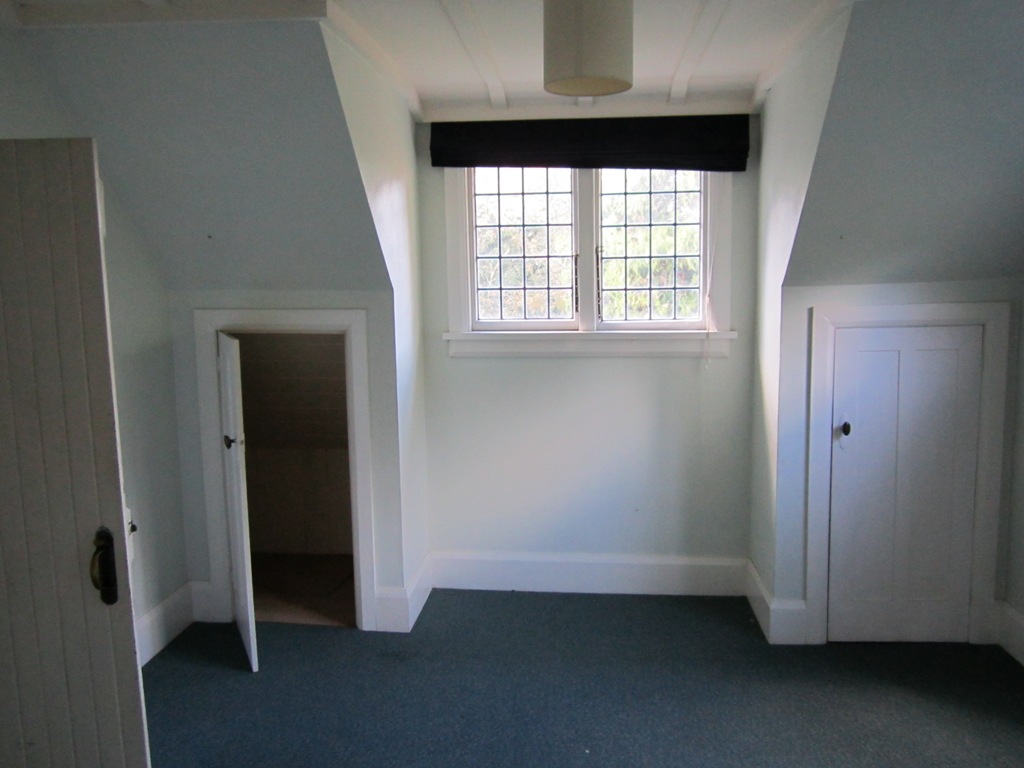 Interior_of_Burgess_Park_House_022.jpg