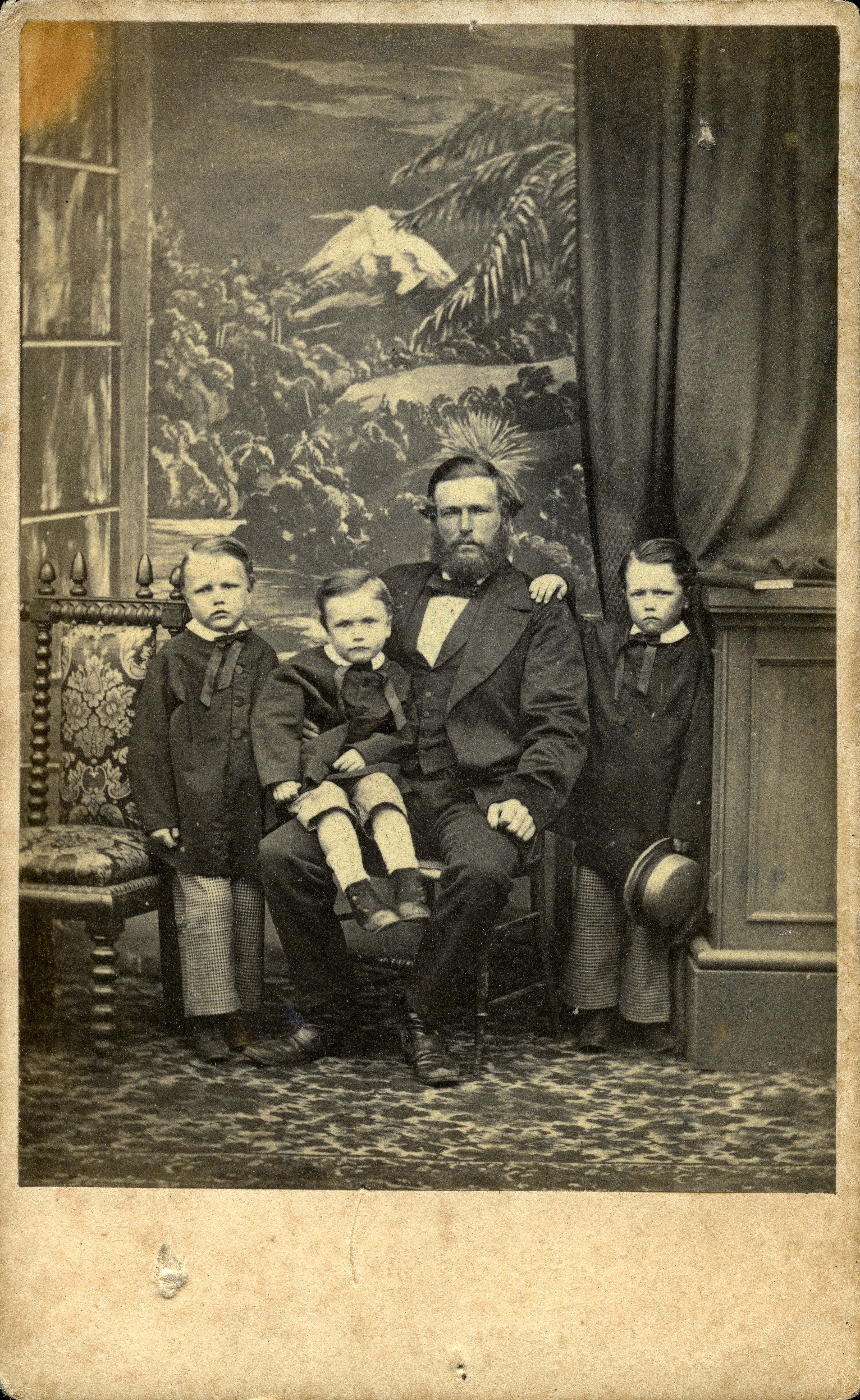 Samuel Joll and Sons. Unknown photographer. Collection of Puke Ariki (PHO2012-0081).