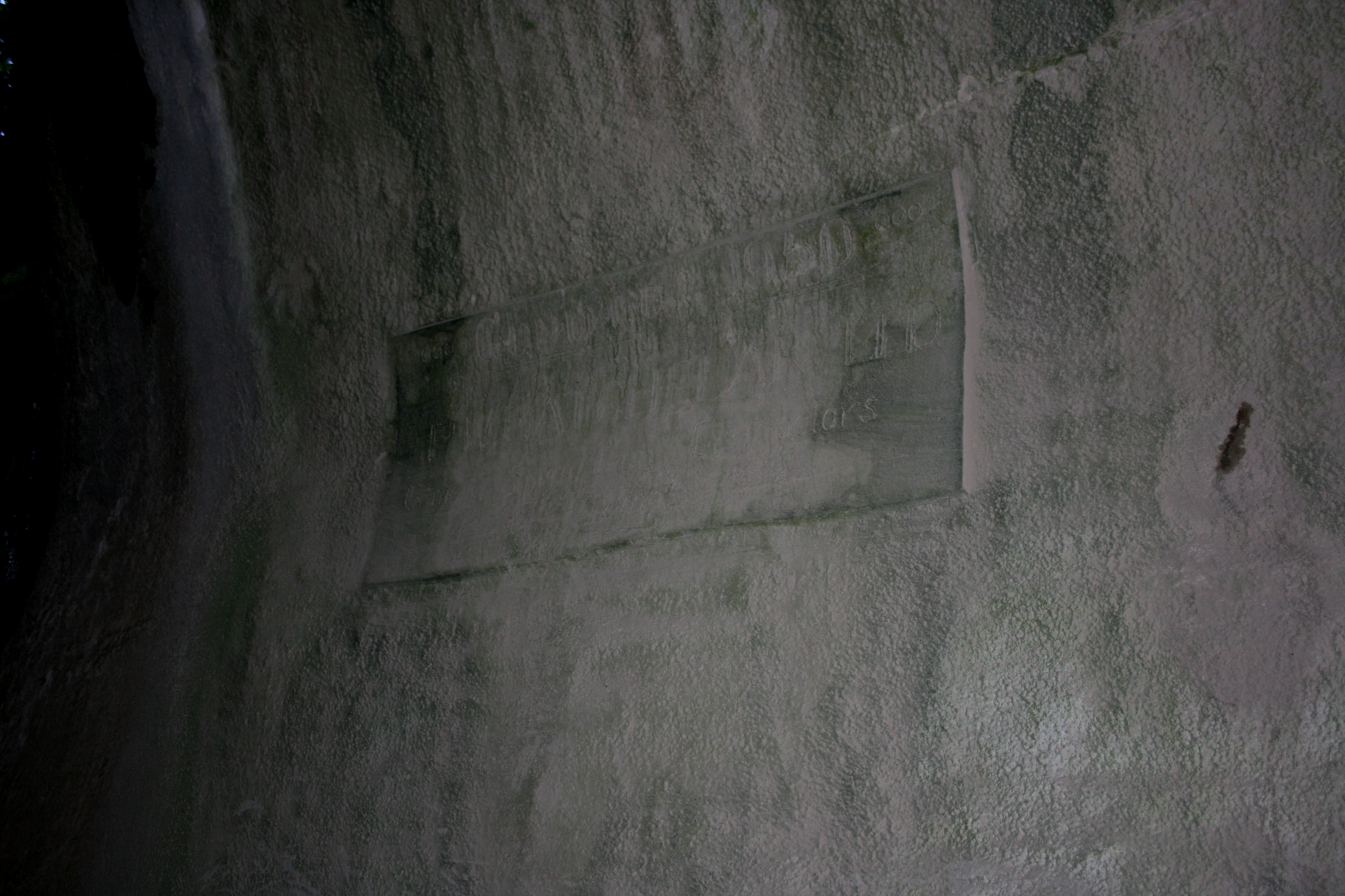 Kiore_Gunite_Sign_050.jpg