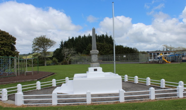 Urenui_Memorial_008.JPG