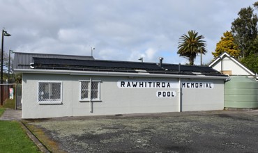 Rawhitiroa_Pool.JPG