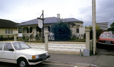 Young_Street_House.jpg