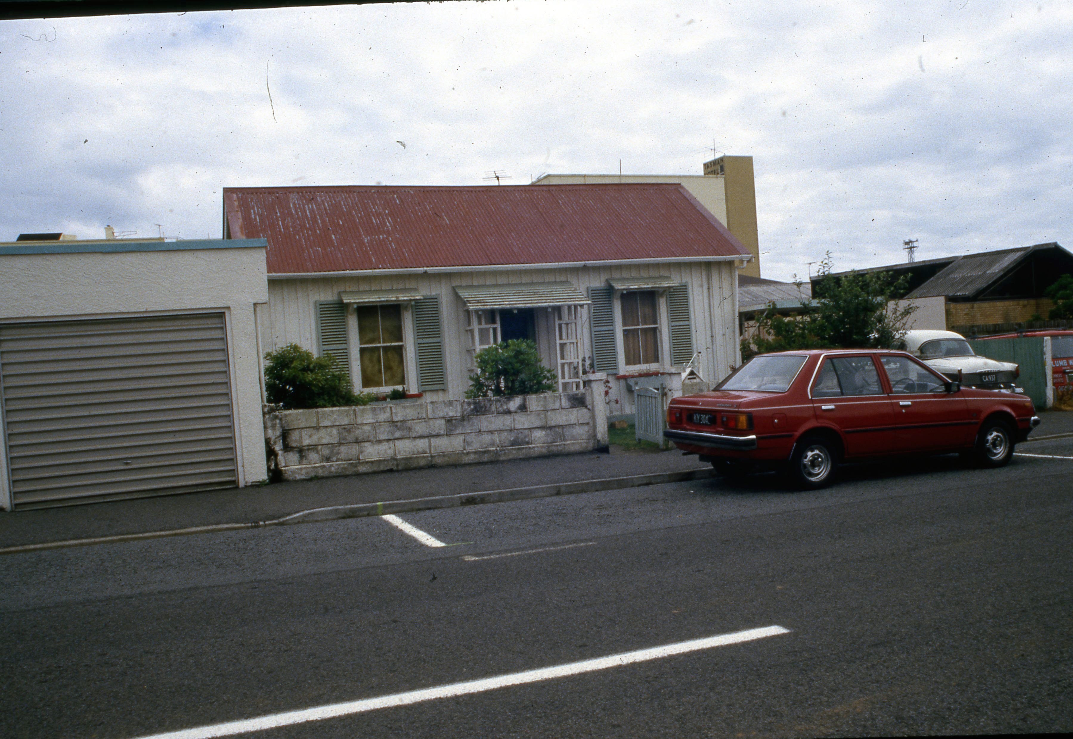 16_Young_Street2.jpg
