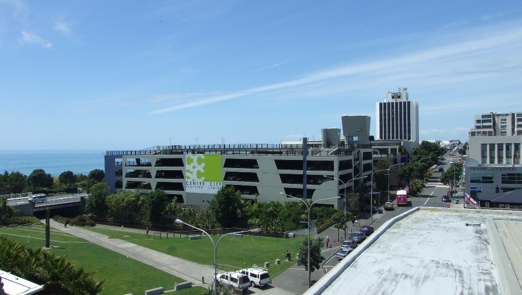 Centre_City_from_Puke_Ariki_061.jpg