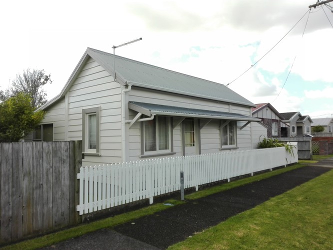 1_Atiawa_Street_2017.jpg