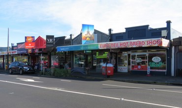 Fitzroy_Shops_2018.JPG