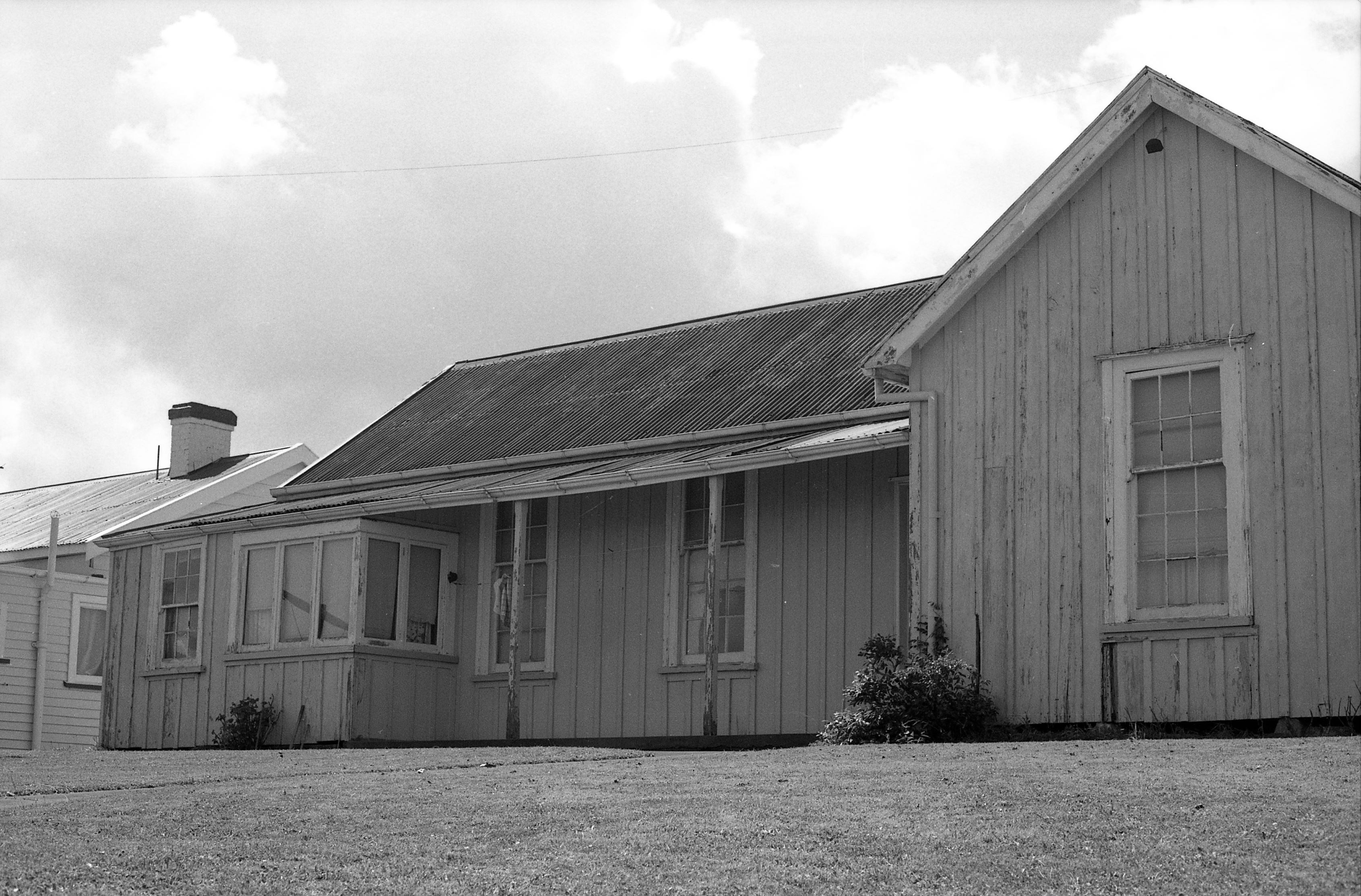 Flight House 1976 uncatalogued slide Puke Ariki collection