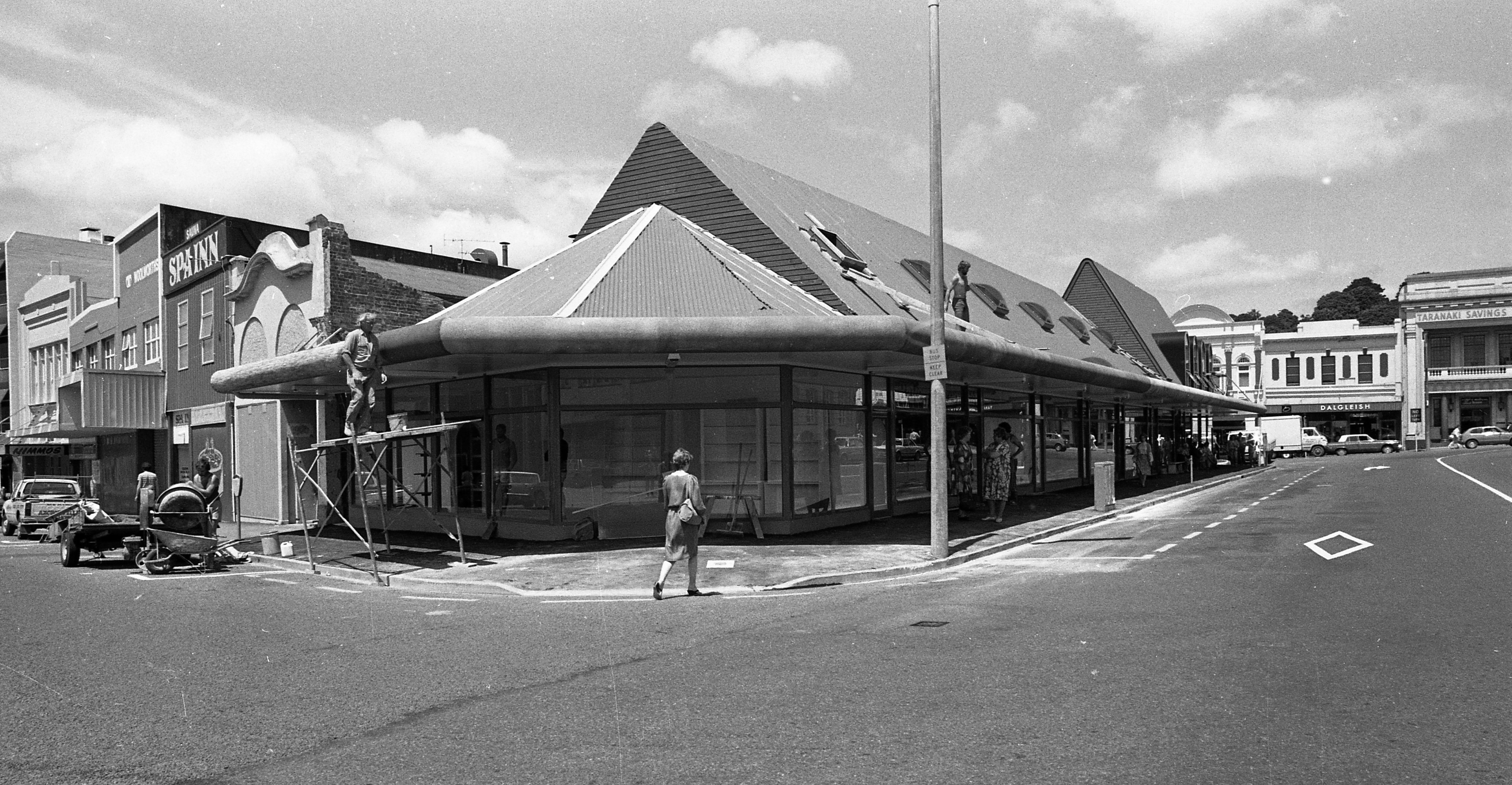 Egmont King Street View DN 16 Nov 1983