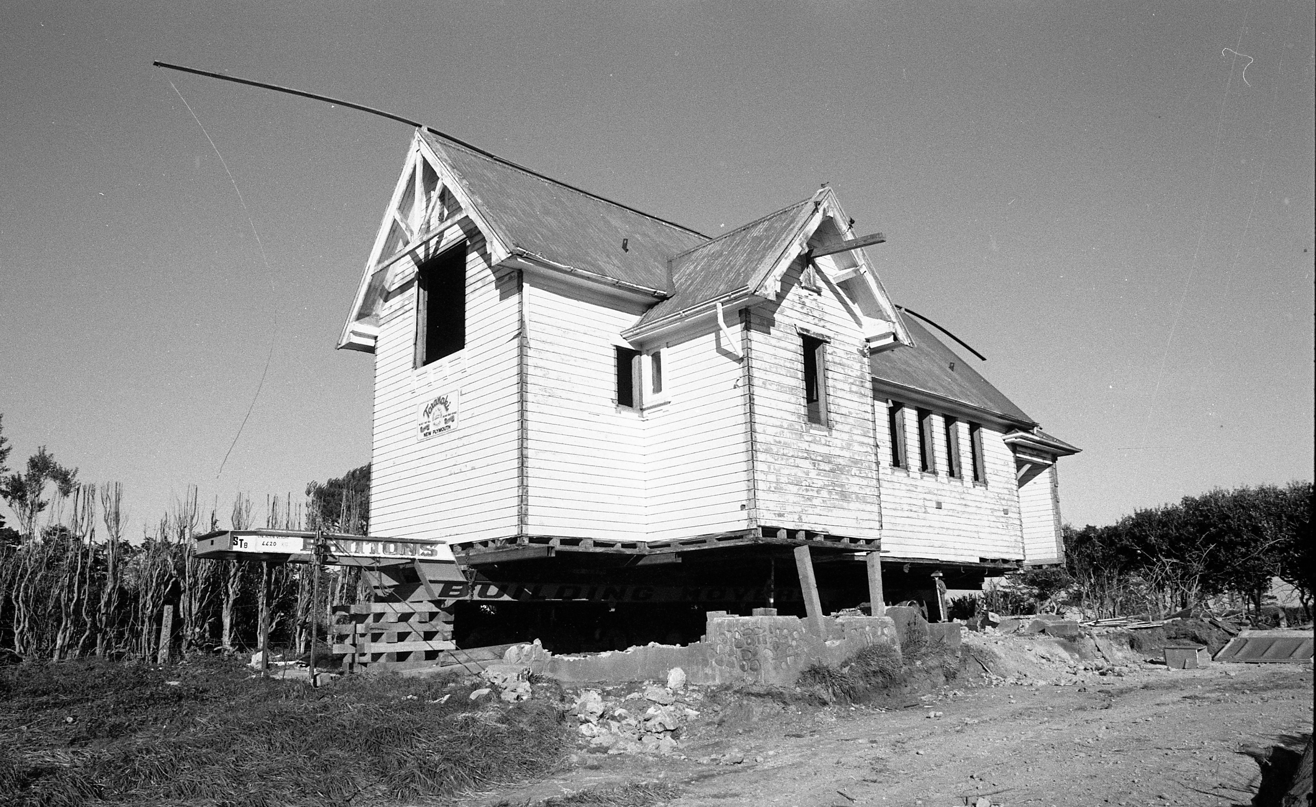 Warea Church Before Move DN 16 August 1989