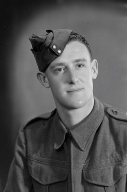 Conrad Jones SW1942 0038