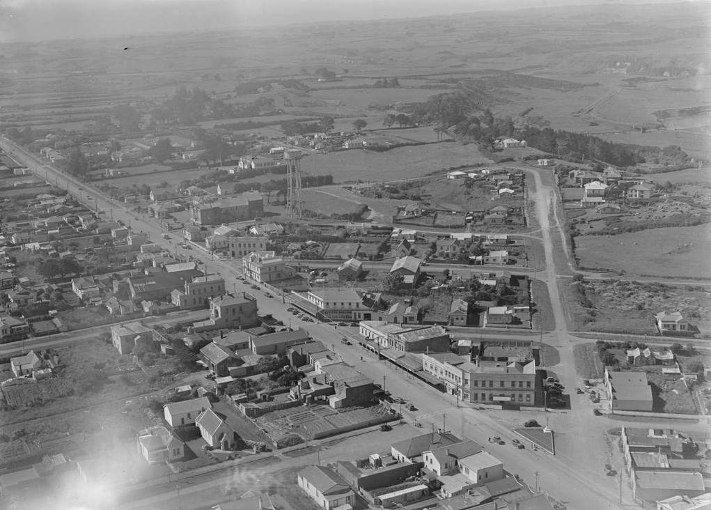 Aerial view of Egmont Street (12 December 1947). Whites Aviation. Collection of Alexander Turnbull Library (WA-11308-G).