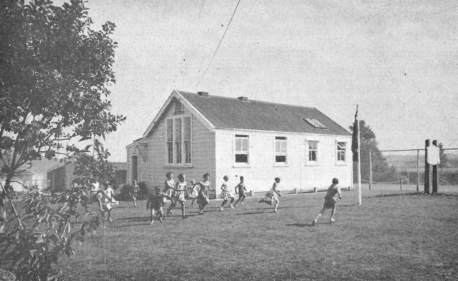 The original Bird Road School building. Image from the "Bird Road School 75th jubilee 1888-1963 souvenir booklet" (1963).