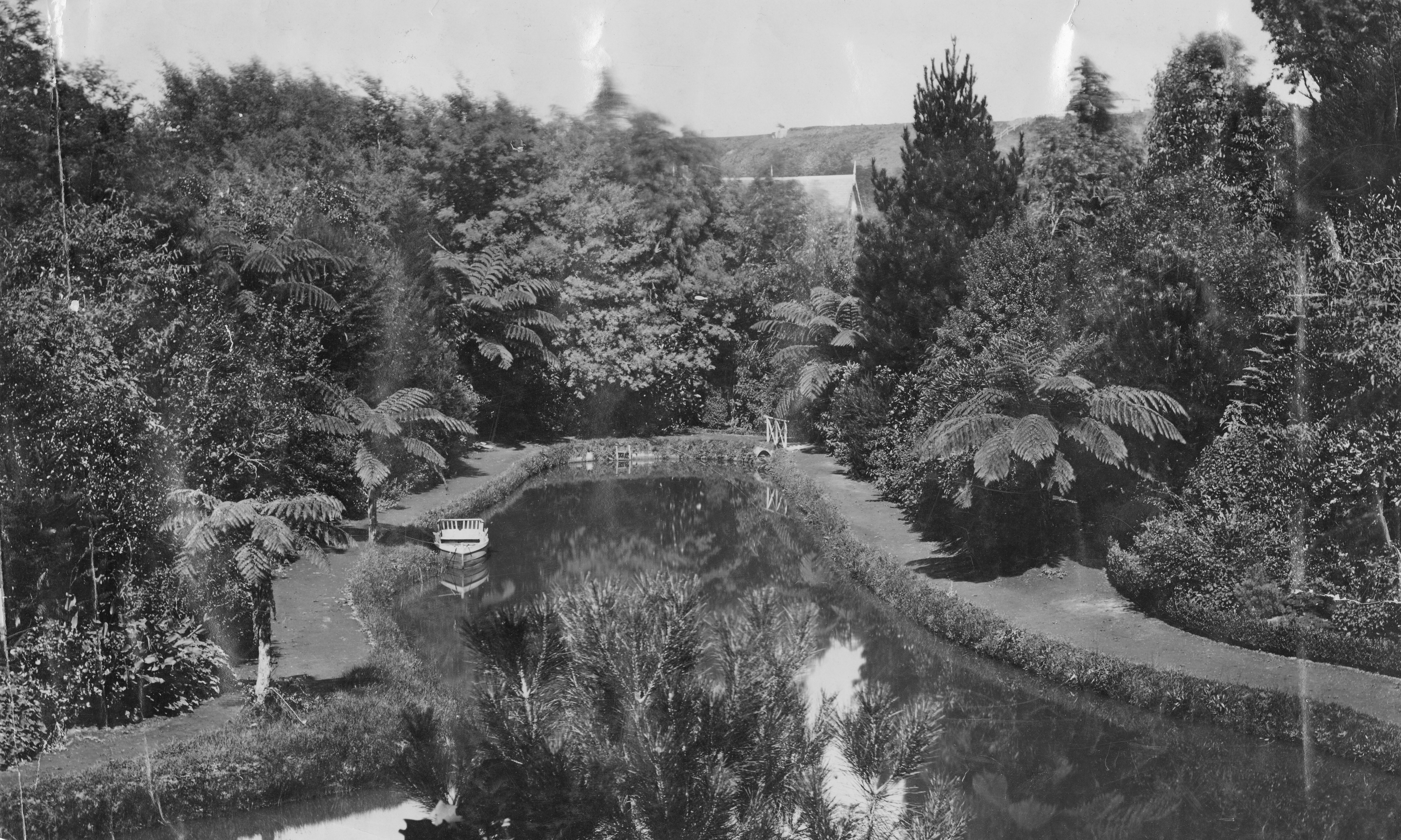 Henry Weston's gardens, a popular attraction open to the public on weekends until the 1870s, located where the NPDC civic centre now stands. Unknown photographer. Collection of Puke Ariki (PHO2004-194).