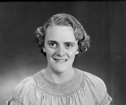 Ian Allan Wife