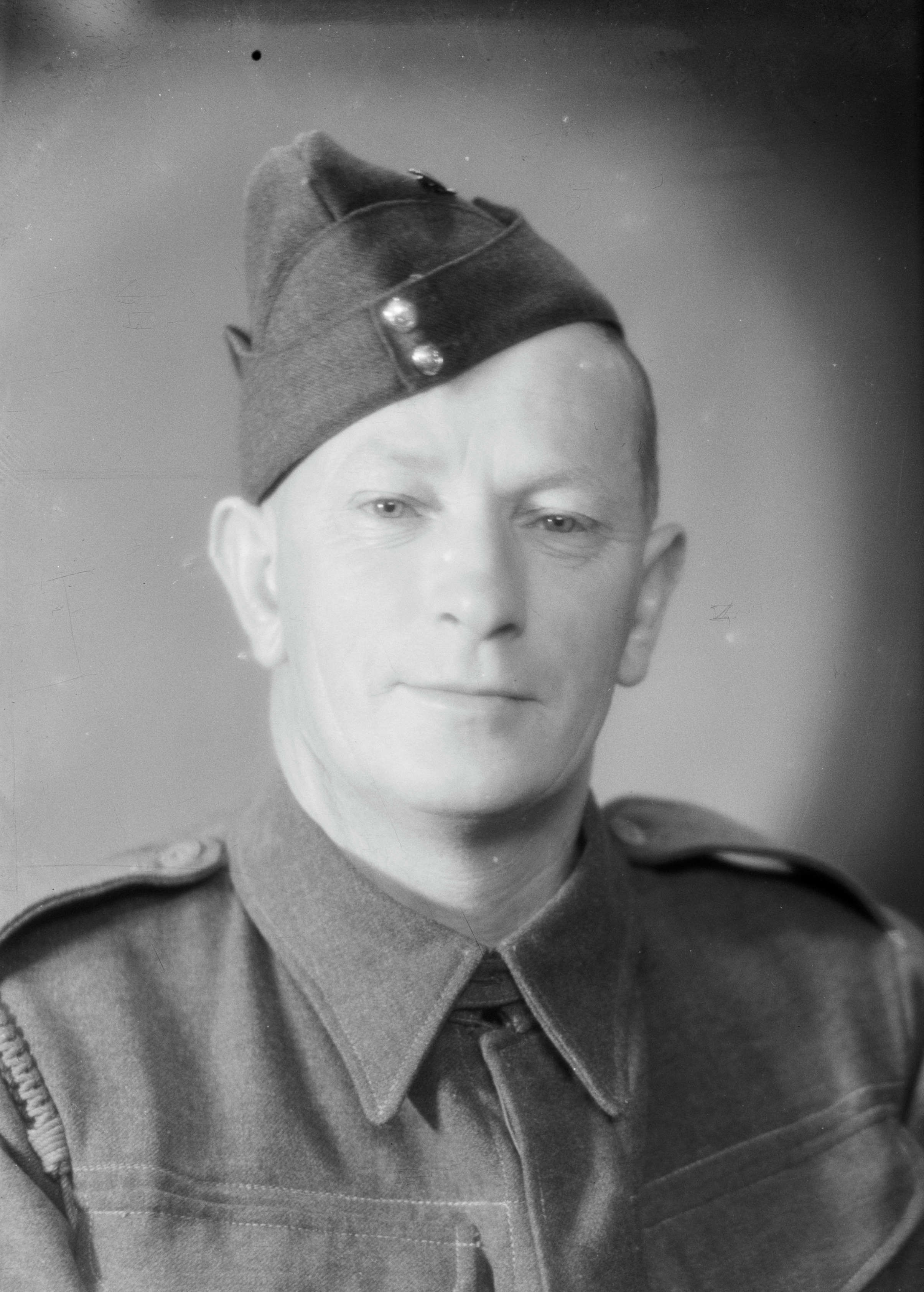 Albert William Tiplady (1940s). Swainson's Studios. Collection of Puke Ariki (SW1944.2067a).