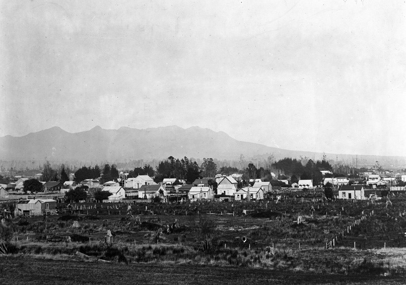 PHO2007 260 Inglewood 1900