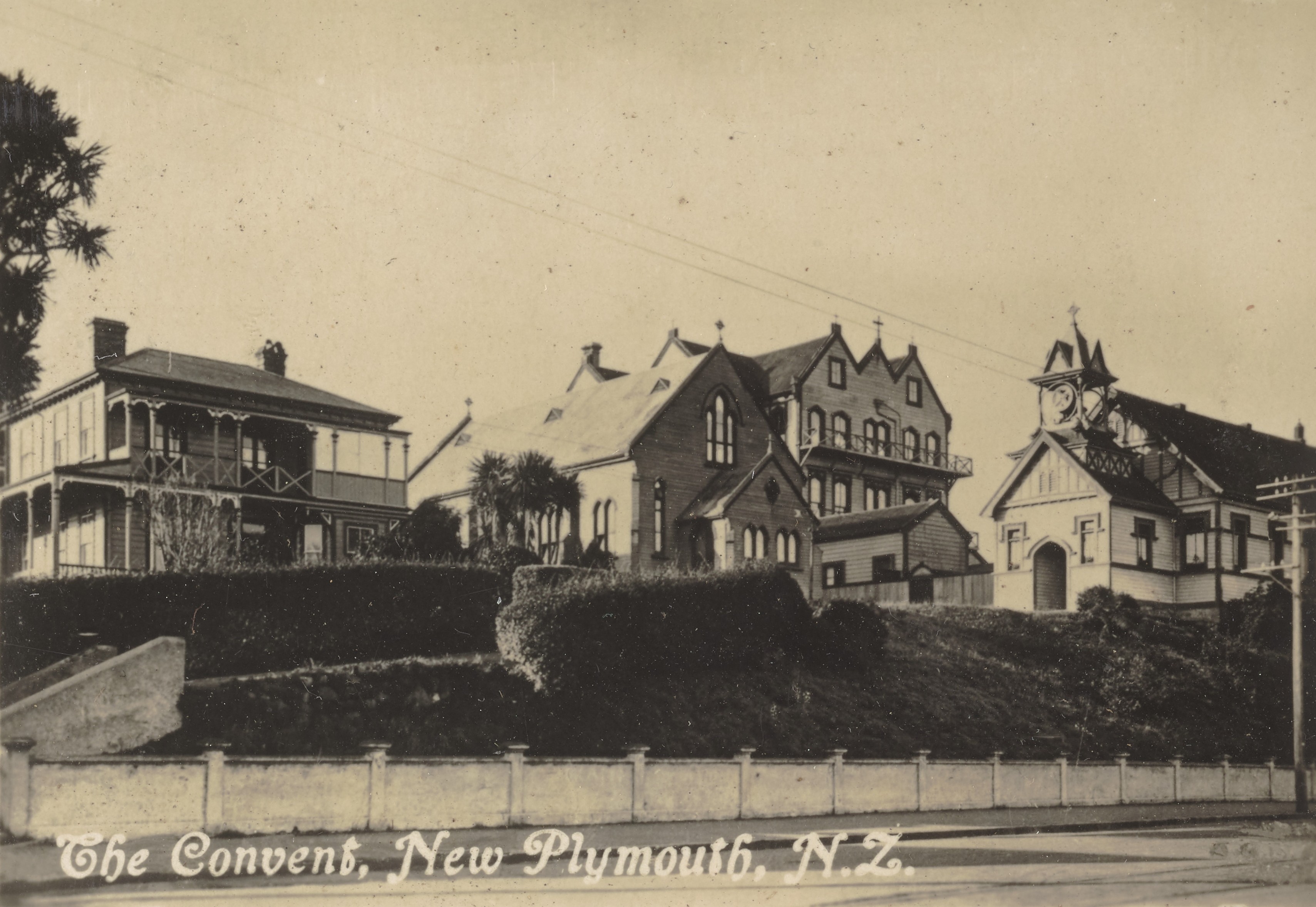 The Convent, New Plymouth (1920s). Unknown photographer. Collection of Te Papa (O.047685).
