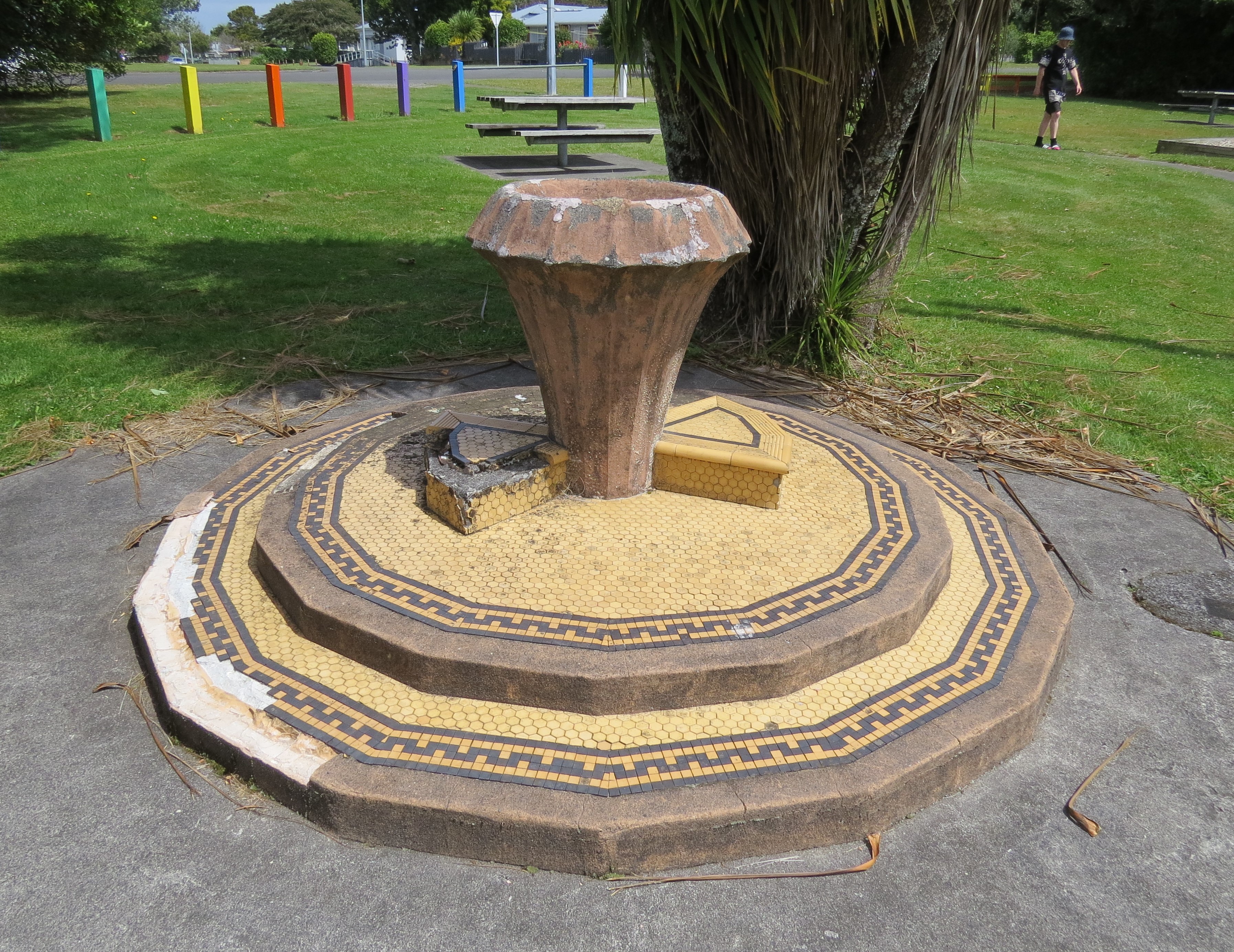 Stratford drinking fountain (2024). Rachel Sonius.