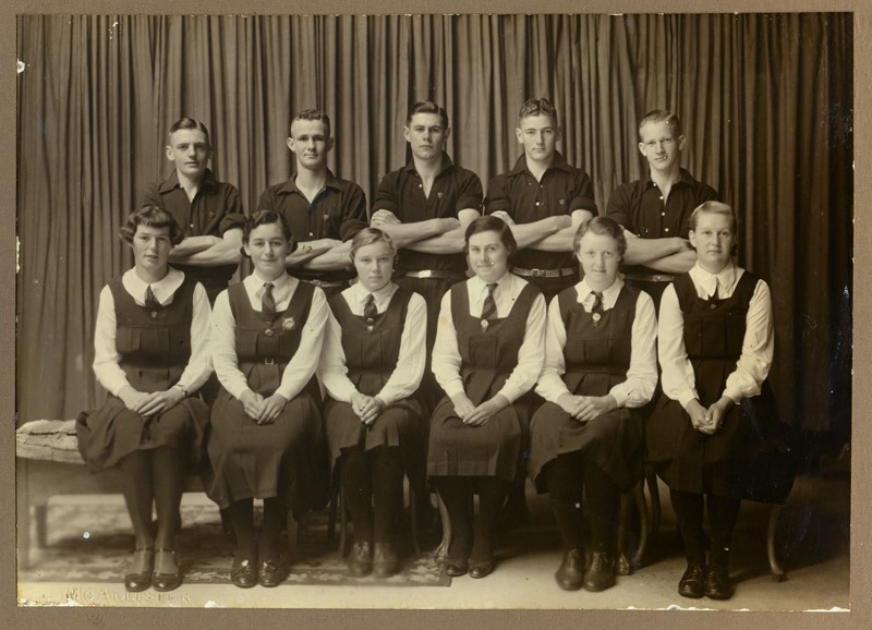 PHO2013 0102 Arnold Gawith Prefects