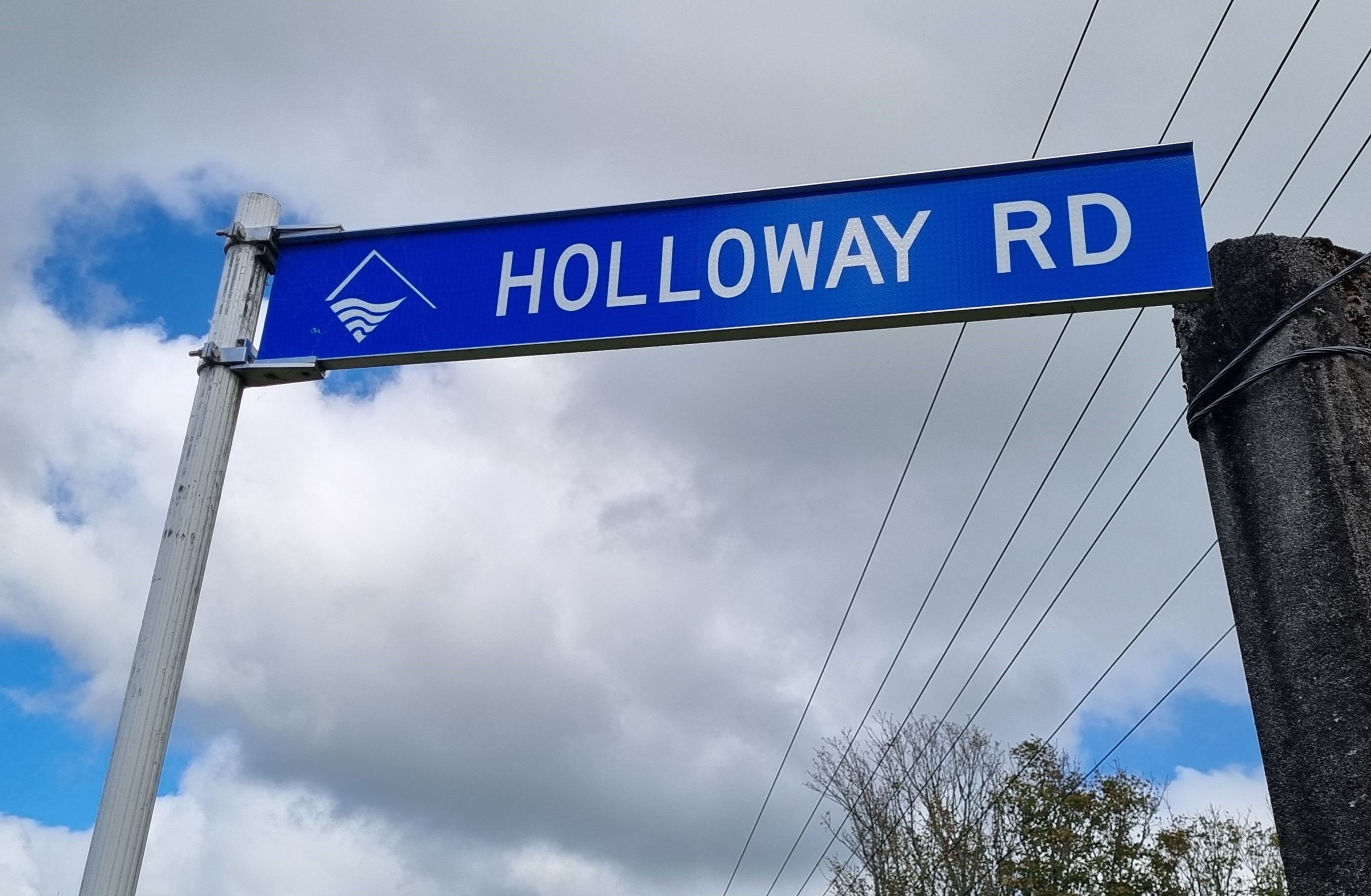 Holloway Rd Street Sign