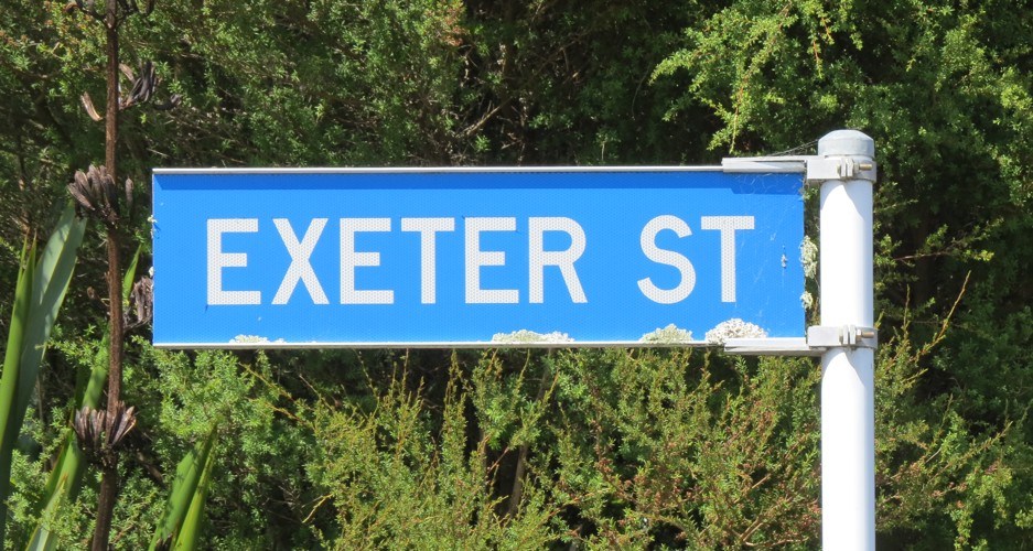 To Exeter Sign Exeter Street