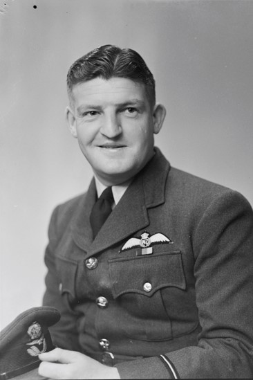 Cecil Hawker SW1945 0360