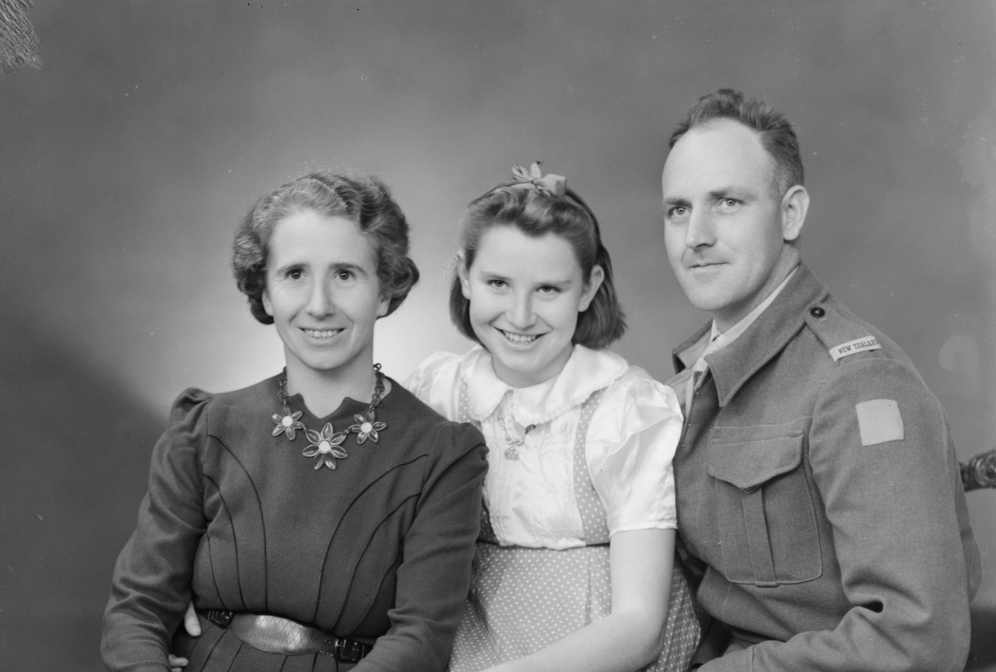 Johnson, Family (1940s). Swainson's Studios. Collection of Puke Ariki (SW1944.2218a).